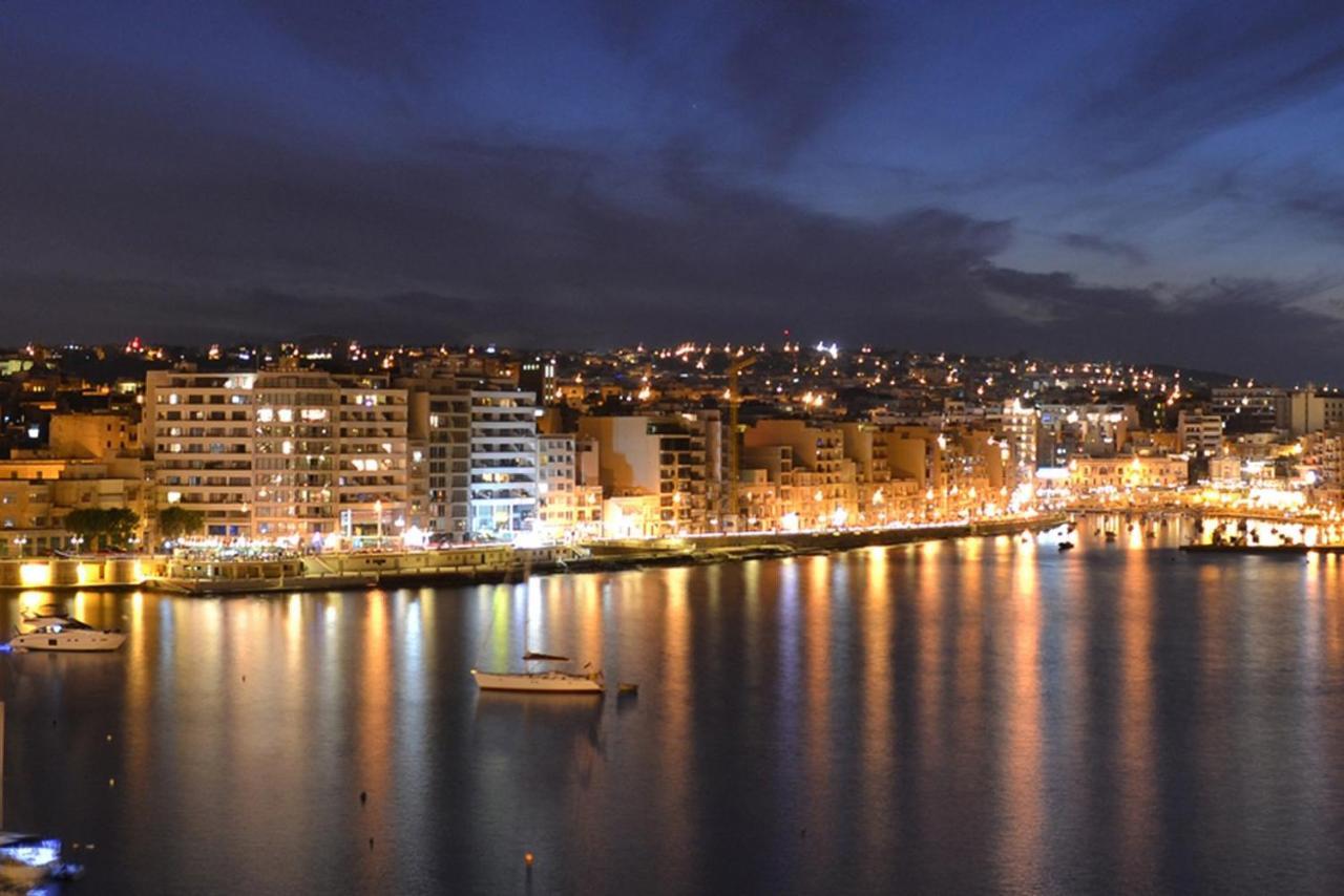 Seaview Apartment In Fort Cambridge, Sliema Zewnętrze zdjęcie