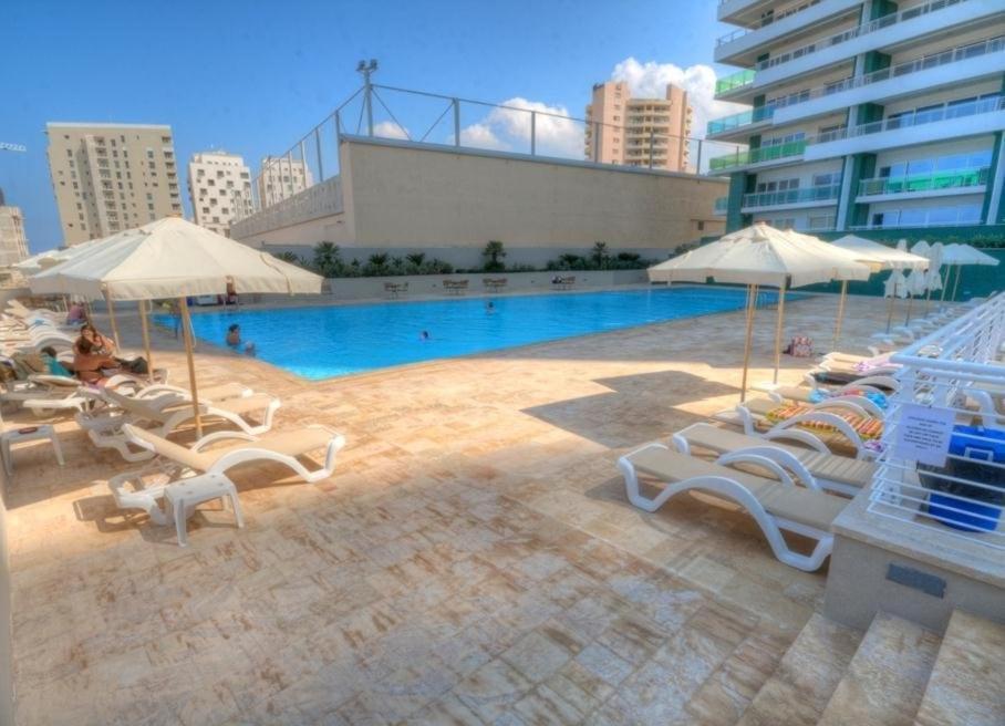 Seaview Apartment In Fort Cambridge, Sliema Zewnętrze zdjęcie