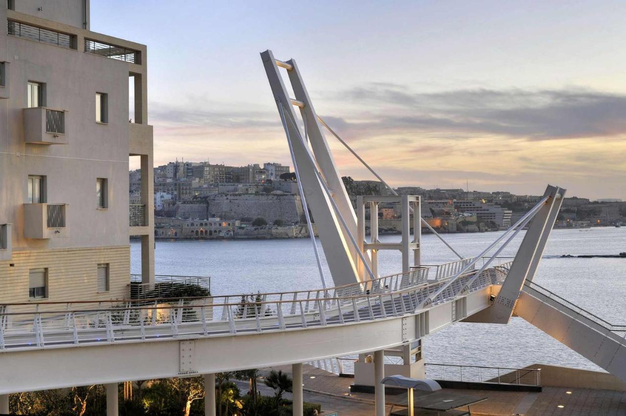 Seaview Apartment In Fort Cambridge, Sliema Zewnętrze zdjęcie